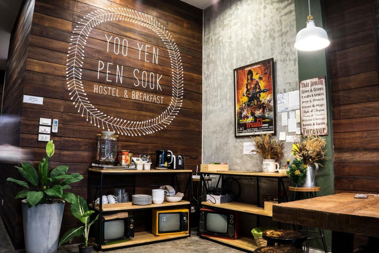 Yoo Yen Pen Sook Hostel Bangkok Exterior foto