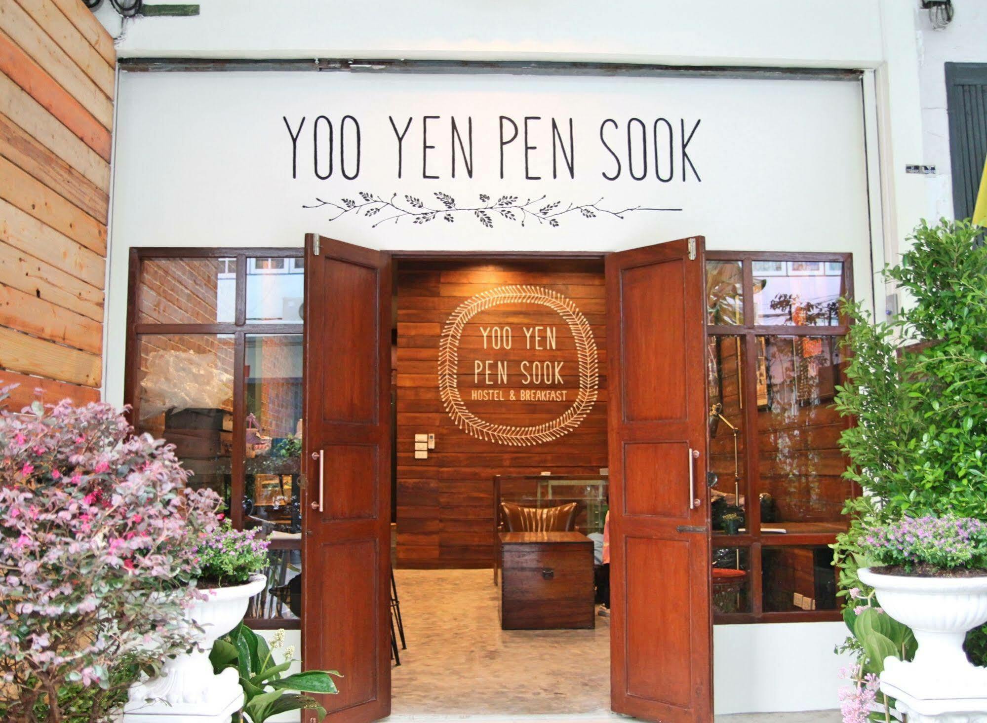 Yoo Yen Pen Sook Hostel Bangkok Exterior foto